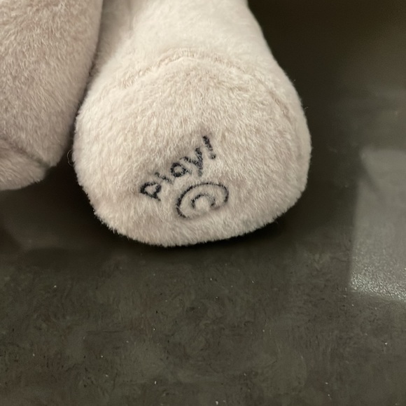 BABY GUND Flappy the Elephant - Picture 4 of 4